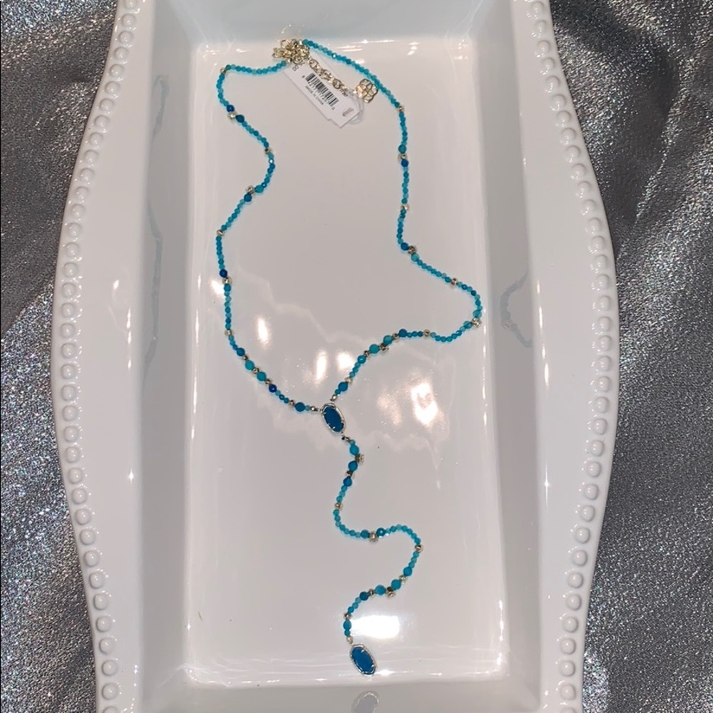 Kendra Scott necklace